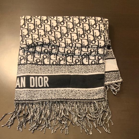 Dior Monogram Black and White Scarf - Picture 1 of 2